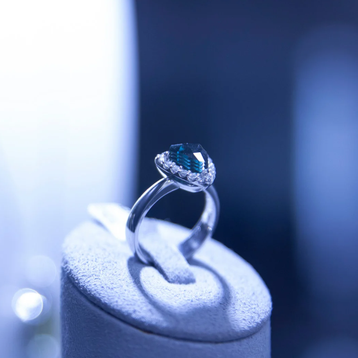 How to Clean Sapphire Ring: A Guide for Sparkling Results